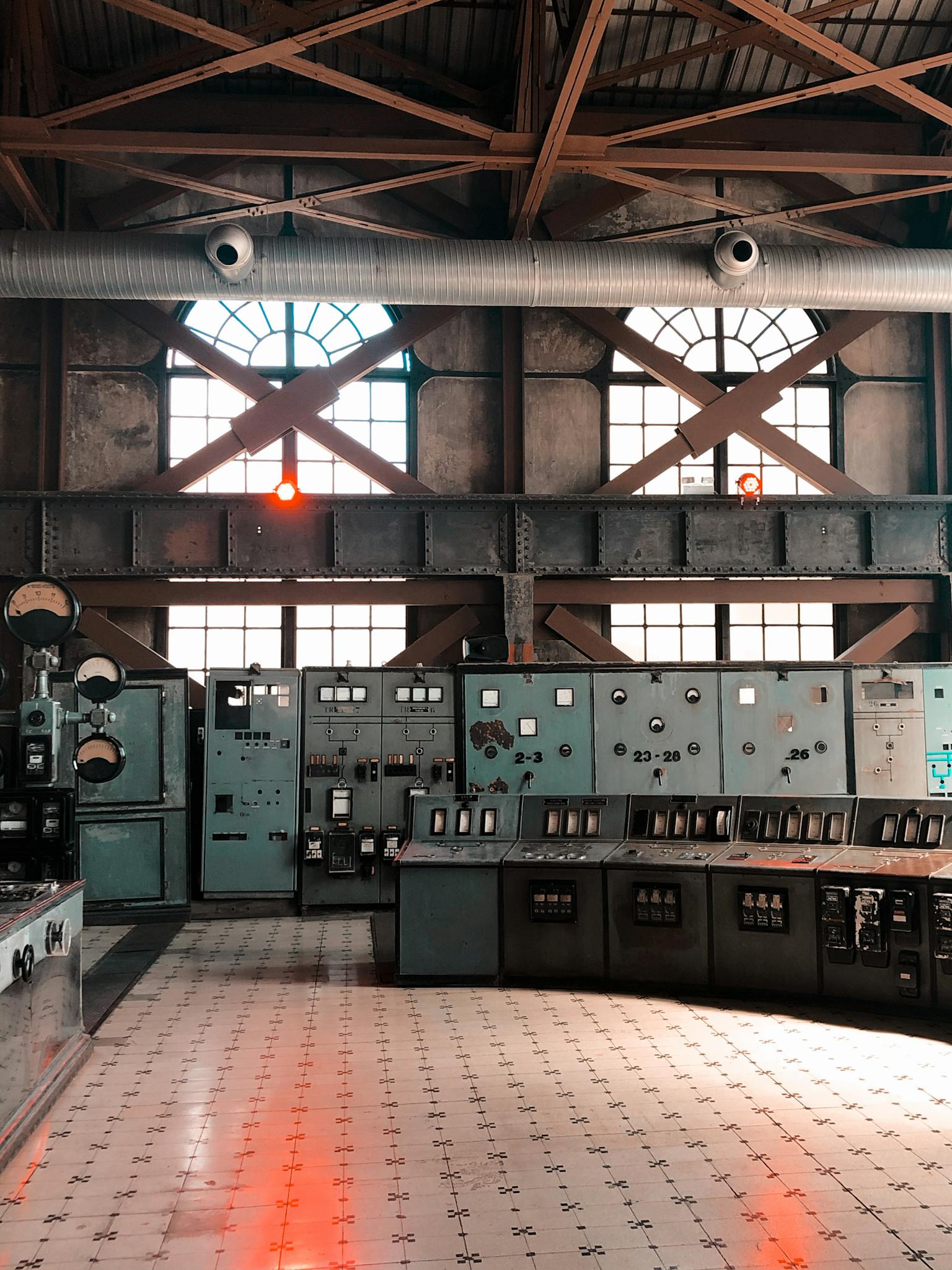 Explore a vintage industrial control room with machinery and retro design in İstanbul, Türkiye.
